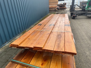 Ca. 47x Douglas Planken Fijnbezaagd, 18x150mm, lengte 30/300cm, 17/400